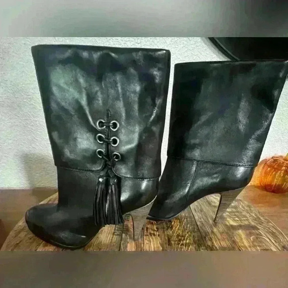 COACH BLACK SOFT LEATHER BOOTS LEGRA SIZE 7.5 PREOWNED IN BOX. - Picture 5 of 10